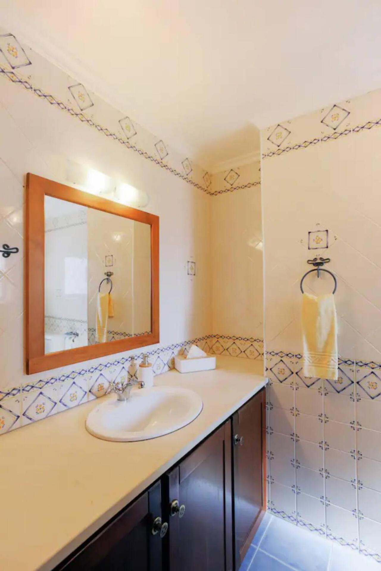 R3 - Guesthouse Travessa Da Arieira Aguda (Leiria) Eksteriør bilde