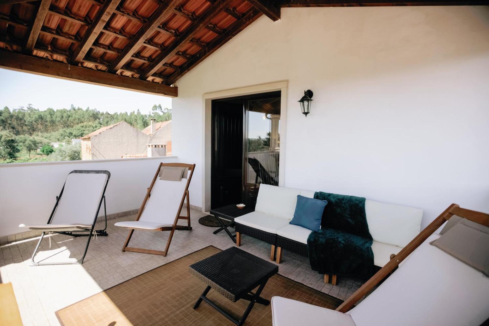 R3 - Guesthouse Travessa Da Arieira Aguda (Leiria) Eksteriør bilde